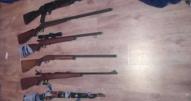 АКЦИЈА ПОЛИЦИЈЕ: Ухапшено 15 особа, заплењени дрога и оружје